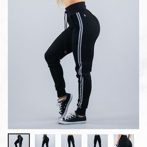 BUFFBUNNY BOMB JOGGERS XS